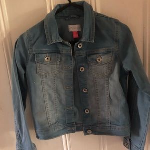 Children’s Place girls Denim Jacket. Aspen wash Age 7-8